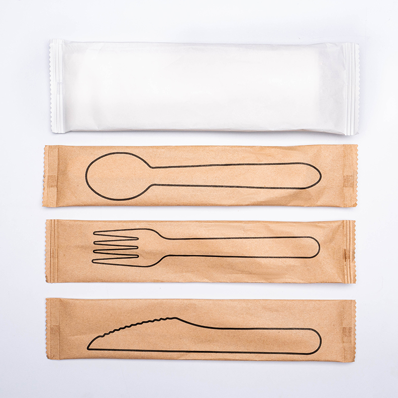 Bộ đồ ăn bằng gỗ