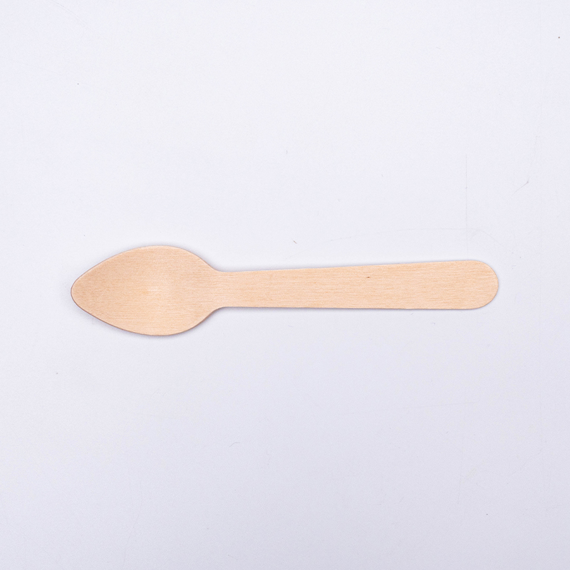 Bộ đồ ăn bằng gỗ